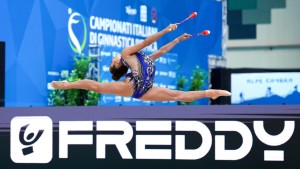 sella viola clavette ph simone ferraro sfa01034 copia